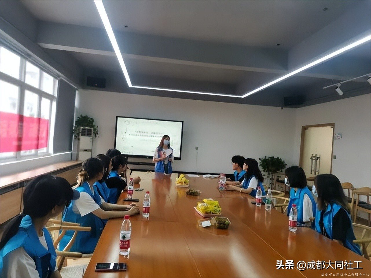 紅(hóng)光關愛站"志願服務行 奉獻我先行(二)”志願者培訓暨團建活動