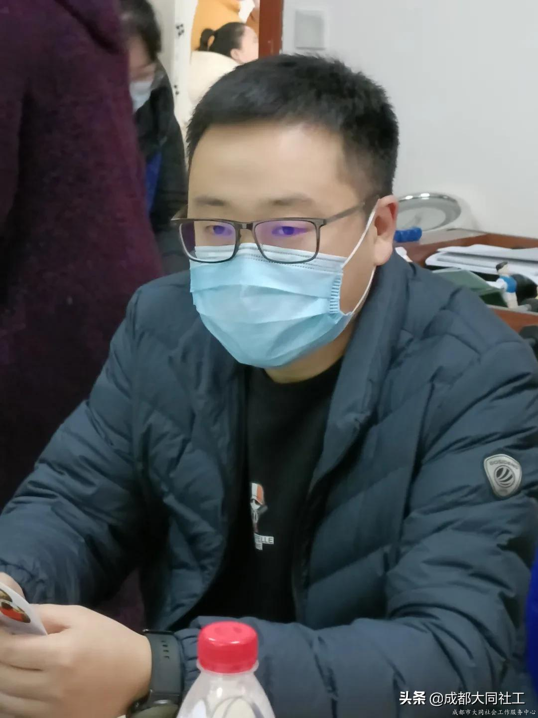 紅(hóng)光街道(dào)“社工站(室)建設政策解讀”培訓暨聯席會
