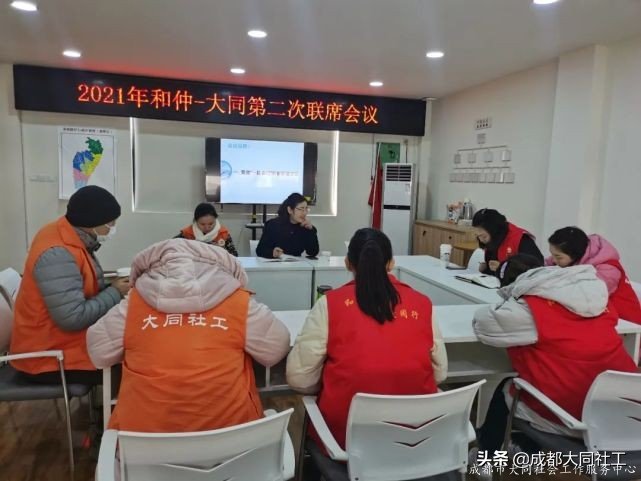 「蘇坡月報」将煩惱扔進舊(jiù)背包,再出發
