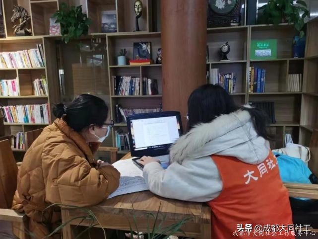 「蘇坡月報」将煩惱扔進舊(jiù)背包,再出發
