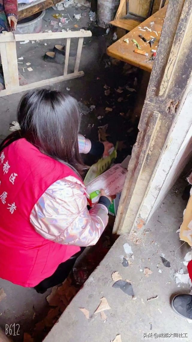活動回顧|小手牽大手,童暖老人心