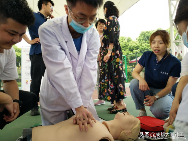 「活動回顧」“關愛生命,救在身邊”應急救援、救護培訓