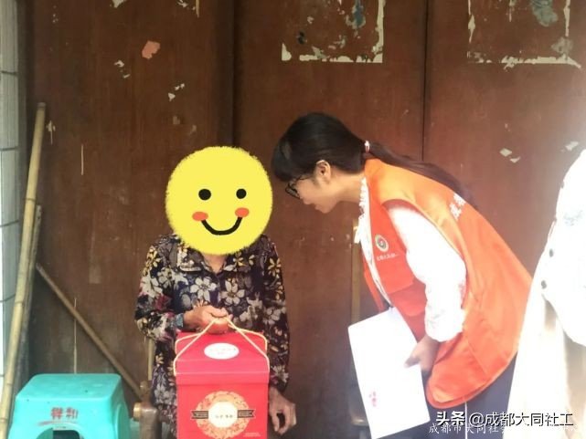 紅(hóng)光街道(dào)關愛援助站開展“愛在紅(hóng)光,濃情中秋”主題活動