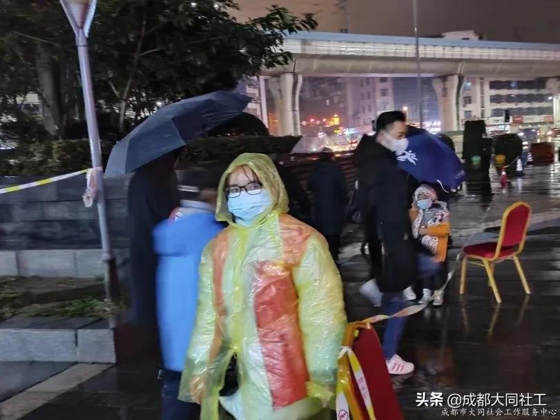 同同戰疫情 | 夜以繼日,在一(yī)線全力以赴抗擊疫情